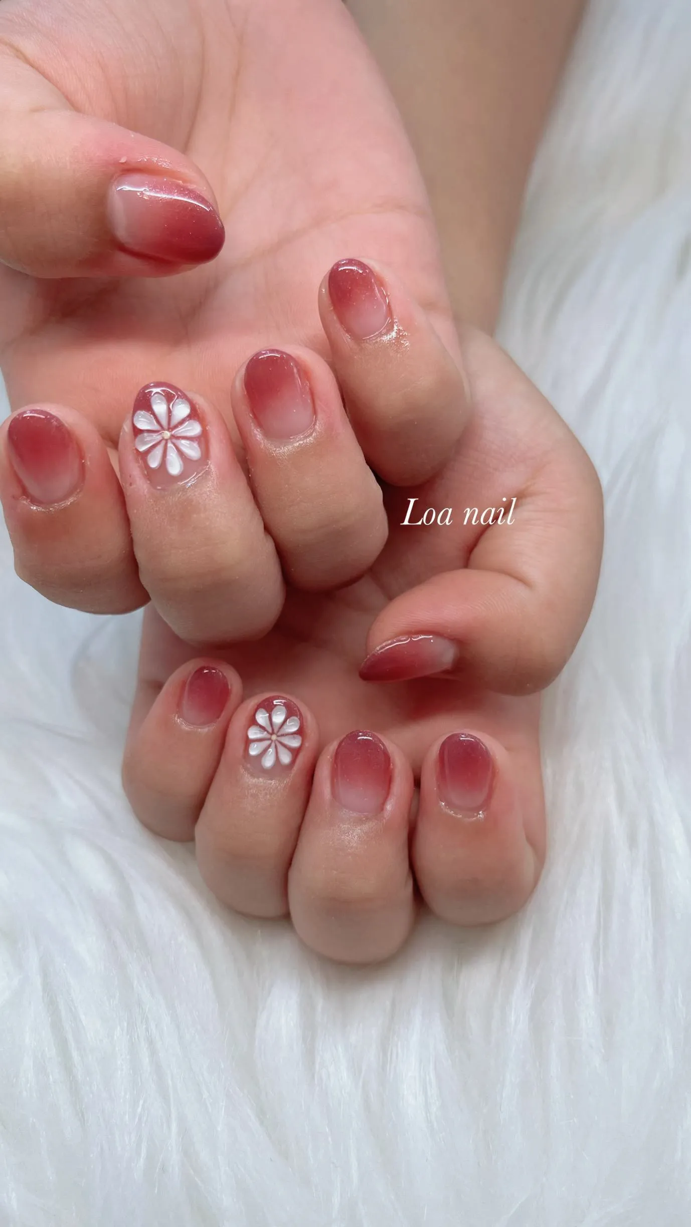 グラデぷっくりフラワー nail🌼🩷