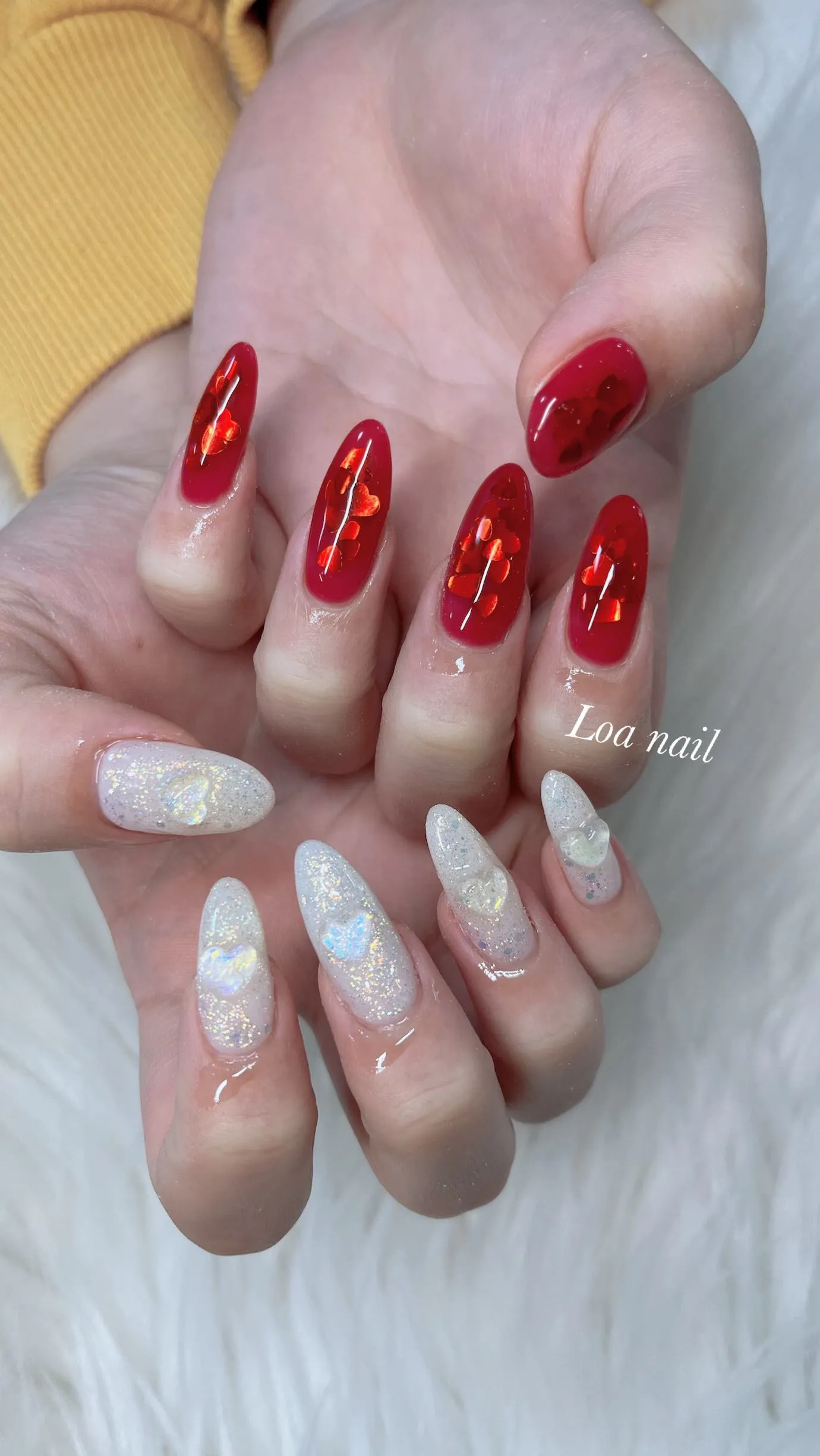 ハートホロ×クリアハート nail❤️🤍